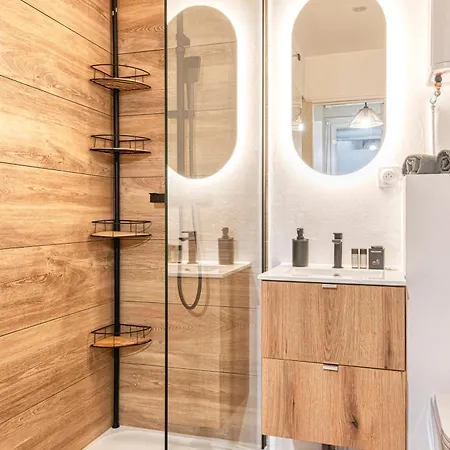 Luxe Romantique Avec Privatif Lägenhet Angers
